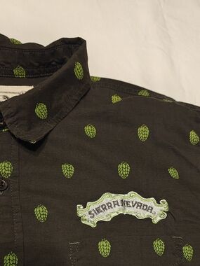 Men's Olive Green Button-Up Shirt